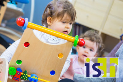 Kostenfreie bilinguale Spielgruppe